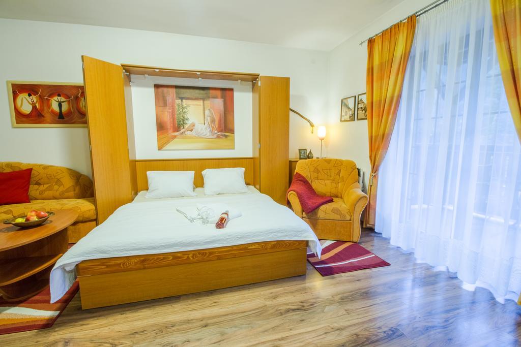 Vila Helena - Apartment Helena 2 Ruzomberok Oda fotoğraf